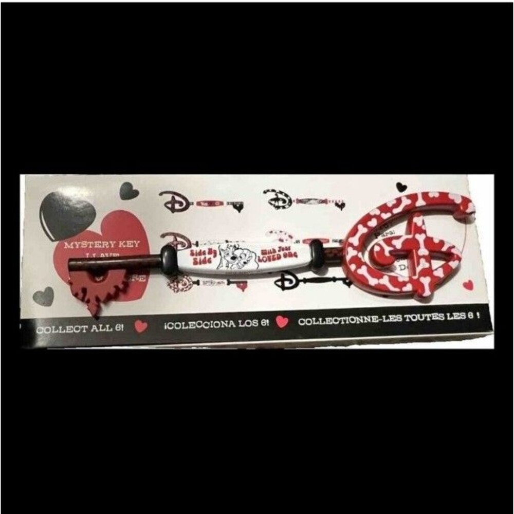 Disney Store Lady and the Tramp Key Love Series Mystery Blind Box Valentines Day
